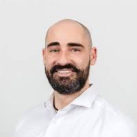 6 "Dustin Weiß" profiles