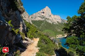 Sardynia fascynuje oryginalnymi obrzędami, folklorem, dialektem i kuchnią na bazie. Sardynia W Sieci Kasai Podroze W Sieci