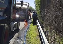 5 full time drivers and we have 8 tanks that we rent out. Stillwater Pool Filling Company Driver Douses Garbage Truck Fire On Highway News New Jersey Herald Newton Nj