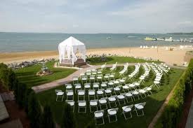 Park Shore Resort Traverse City Wedding Reception Venue With Images Traverse City Wedding City Wedding Venues City Wedding Reception