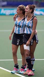 See more of las leonas mas lindas del cisf on facebook. 150 Ideas De Las Leonas Field Hockey Hockey Luciana Aymar Chicas De Hockey