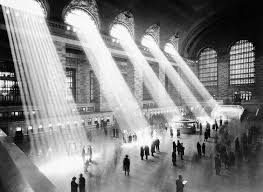 Grand Central Station New York 1930s Https Www Facebook Com Vintage Et Industrial Vintage Tr Grand Central Terminal Grand Central Station Central Station