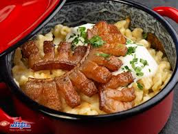 Consiliul judeţean harghita ziua celor o mie de fete secuiene biserică din comuna corbu muntele hășmașu mare pârâu de munte castelul lázár lacul roşu şi munţii hăşmaş. JudeÅ£ul Harghita