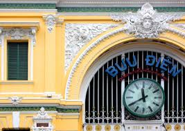 All'estremità occidentale della cina il sole raggiunge lo zenit alle 15:00, all'estremità orientale alle 11:00. Fuso Orario In Vietnam Quante Ore Di Differenza Con L Italia Tuttovietnam