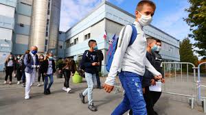 Vers le port du masque à l'école secondaire? Ecole Le Port Du Masque Ne Sera Finalement Plus Obligatoire Dans La Cour De Recre