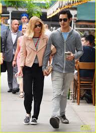Kate Mara Max Minghella Are Such A Cute Couple In Nyc Photo 3128581 Kate Mara Max Minghella Pictures Just Jared