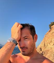 George Perris (@georgeperris) • Instagram photos and videos