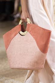 Clutch Bag Panosundaki Pin