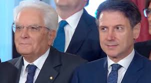 Trenta giorni dopo l'apertura della crisi, giura il nuovo governo guidato da giuseppe conte. Giuramento Del Nuovo Governo Tutti I Ministri Del Conte Bis Valseriana News