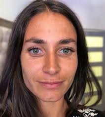 Tratamentul cu oxigen hiperbaric repezinta ultima moda ce se poarta la hollywood, vedetele apeland la aceasta metoda neivaziva pentru rejuvenare rapida si eficienta inca de la prima sedinta!oxigenul este esential pentru viata si pentru sanatatea noastra. Oxigen Hiperbaric Aparatura Oxigen Hiperbaric Beautymed