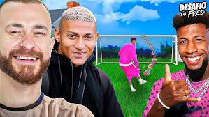 RICHARLISON AND FRED INVADED EMERSON ROYAL'S HOUSE!