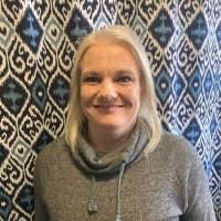 Dawn Bateman's Instagram, Twitter & Facebook