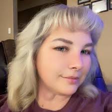 Hike into the Smoky Mountains with The Wandering Llamas for a very cute  wine, cheese, or yoga adventure. 🌄 Find other places to hang out with  llamas >> https://traveldaily.com/2G9y23m 😍