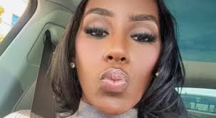 PHOTOS: Carolina Panthers Reporter Sheena Marie Stunned With Her  Tight-Fitting Outfit That Showed Off Every Curve While On The Field At  Chiefs Game