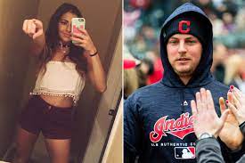 13,986 likes · 1,205 talking about this. Trevor Bauer Apologizes After Twitter War With College Student