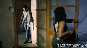Daryl y Michonne follan como si fuera el último día en la tierra