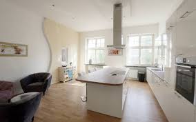 Offering garden views, möblierte wohnung is an accommodation located in krefeld, 5 km from grotenburg stadium and 7 km from kulturfabrik please inform möblierte wohnung in advance of your expected arrival time. 14 Neue Mieter Im Q1 Radio Oberhausen