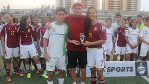 La federación mexicana de fútbol confirmó que el próximo 13 de abril, la selección femenina de méxico se medirá con su similar de españa en marbella. Zseremeta Prepara Al La Seleccion Femenina Sub 17 En En Naguanagua Lavinotinto Com