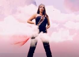 Последние твиты от elettra lamborghini (@elettralambo). Elettra Lamborghini Ecco Il Video Ufficiale Di Pistolero