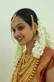 Kerala Bride Bridal Hair Pictures Hairstyles Kerala Indian Wedding Hairstyles