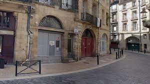 Dã©couvrez cet ensemble de3 maisons et un appartement aux prestations modernes et haut de gamme.nichã©s en plein coeur dâ€™un des. 8swdr49n8awqom
