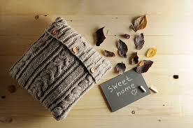 This free crochet pillow pattern incorporates two different tunisian crochet stitches (tunisian knit stitch. 11 Free Knitted Pillow Patterns Diy Home Decor Smartpennieslife