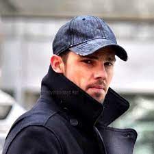 Pin By Mercia On Beauty And The Beast Vincent Keller Beauty And The Beast Jay Ryan