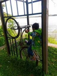 Sport & recreation in malang. Taman Wisata Bendungan Karangkates Yang Nyaris Terbengkalai Halaman All Kompasiana Com