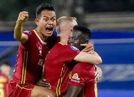 Bhayangkara itself is a nickname for the indonesian police, deriving from the name of the guardians of the ancient kingdom of majapahit. Hasil Bhayangkara Fc Vs Persebaya Surabaya Di Pekan Ke 20 Liga 1 2021 2022 Comeback The Guardian Hajar Bajul Ijo Okezone Bola