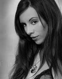 Taylor graduated from the philadelphia college of osteopathic medicine,philadelphia college of osteopathic medicine in 1995. Kerri Taylor