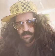 Bill Russell is the greatest player of all time. No one's even close.