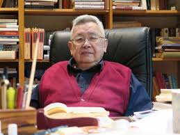 余茂春（miles maochun yu，1962年8月8日 － ），美国华人学者、政治家，美国海军学院东亚和军事史教授，曾担任《华盛顿时报》专栏作家、美国国务院 国务卿 政策规划办公室中国政策规划首席顾问 ，是中国留美学生中进入国务院对华政策的核心圈的第一人，在川普政府以後的美國對華扭轉政策上. W Dq21xdpipi8m