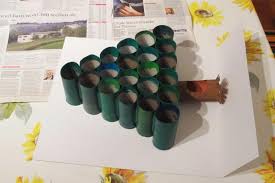 Werden die geschenke an einer schnur aufgehängt oder auf tonkarton geklebt? Selber Gebastelter Adventskalender Aus Recycling Papierrollen