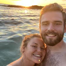 Nikki Alvarez and Daniel Gowans' Wedding Website