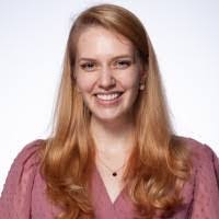 Beth Hamlet's Instagram, Twitter & Facebook