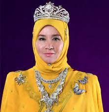 Baginda diputerakan dalam kerabat diraja johor. Malaysian Queen Goes Missing On Twitter Again The Independent Singapore News