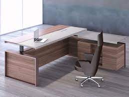 Leather And Veneer Executive Desk Altagamma L Shaped Office Desk By Estel Group Home Office Furniture Design Office Table Design Modern Office Interiors