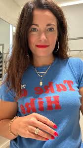 It’s Jeans and a Cute Top Season 👌🏻🙌🏻🫶🏻, Which Girl are you?!?,  ✨T-Shirt all Day Everyday @motherdenim , ✨ Modern Minimalist Button Up  @toteme , ✨ Classic and LOVES stripes @nililotan , 💌Click Link in ...