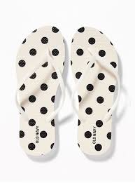 Microwobbleboard midsoles — custom to flitflops — have a seamless arched contour and hold your foot in place, ideal features for those suffering from plantar fasciitis. 16 Best Flip Flop Brands Cute Flip Flops For 2019