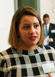 Jana Stewart's Instagram, Twitter & Facebook