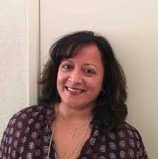 Lynn Uzzo's Instagram, Twitter & Facebook