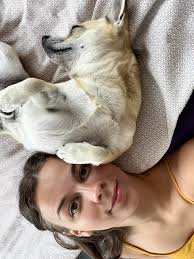 Hello everyone! I want to introduce myself 😉 I'm Judith, I've 31 years old  and I live in Malaga, south of Spain. I'm psychologist and I've my own  center of psychology since