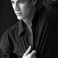 Axel Pitt (@PittAxel)