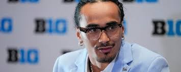 Chris Loving's Instagram, Twitter & Facebook