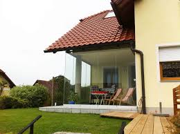 Rahmenlose Verglasung Terrasse Mit Schiebeturen Aus Glas Terrassenwand Terrasse Schiebefenster