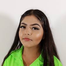 Itzel Luis's Instagram, Twitter & Facebook