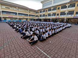 30 sk kampung jawa smk (p) bukit kuda 31 sk taman sri andalas smk dato hamzah 32 sk taman gembira smk (p) raja zarina 33 sk bukit tinggi smk meru 34 sk bukit kemuning 2 smk pulau ketam 35 sk meru (2) samt sultan hisamuddin 36 sk sungai kapar indah sam hisamuddin 37 sk kota kemuning sam nurul iman 38 Sk Taman Putra Perdana 2