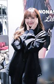 Pin By Foxy 3 On Blackpink Girl Photo Poses Lisa Lisa Blackpink Wallpaper