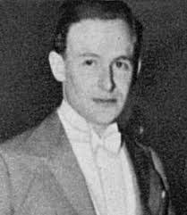 Leonard Donnelly's Instagram, Twitter & Facebook