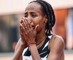 Jun 08, 2021 · de nederlandse sifan hassan is haar wereldrecord op de 10.000 meter na twee dagen al kwijt. Mydwhkvpca Grm